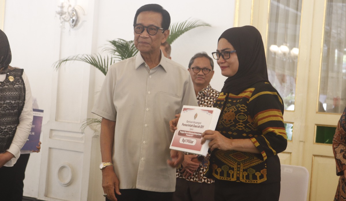 pemda DIY Gempa NTT 02.jpg