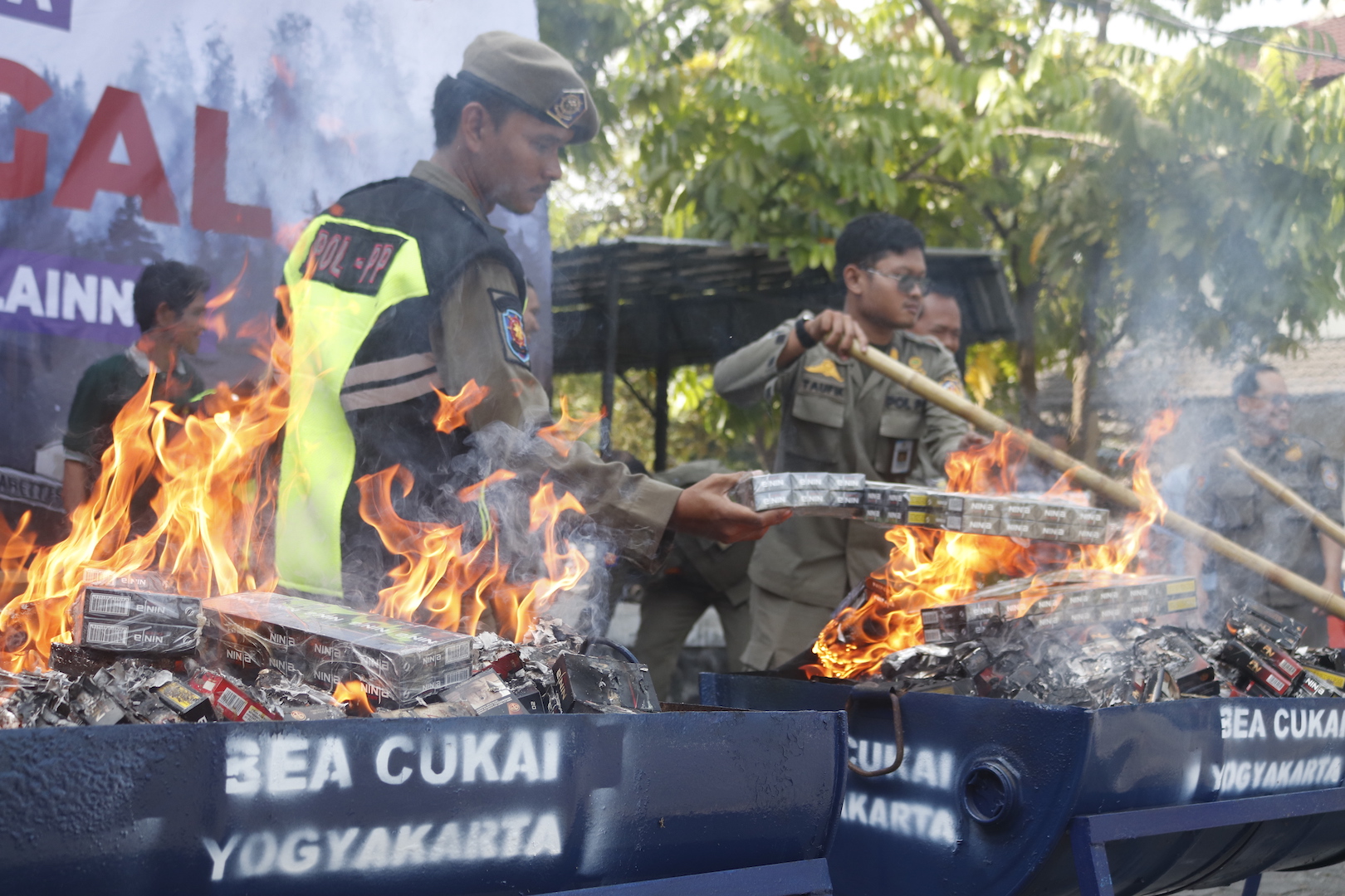 rokok musnah.JPG